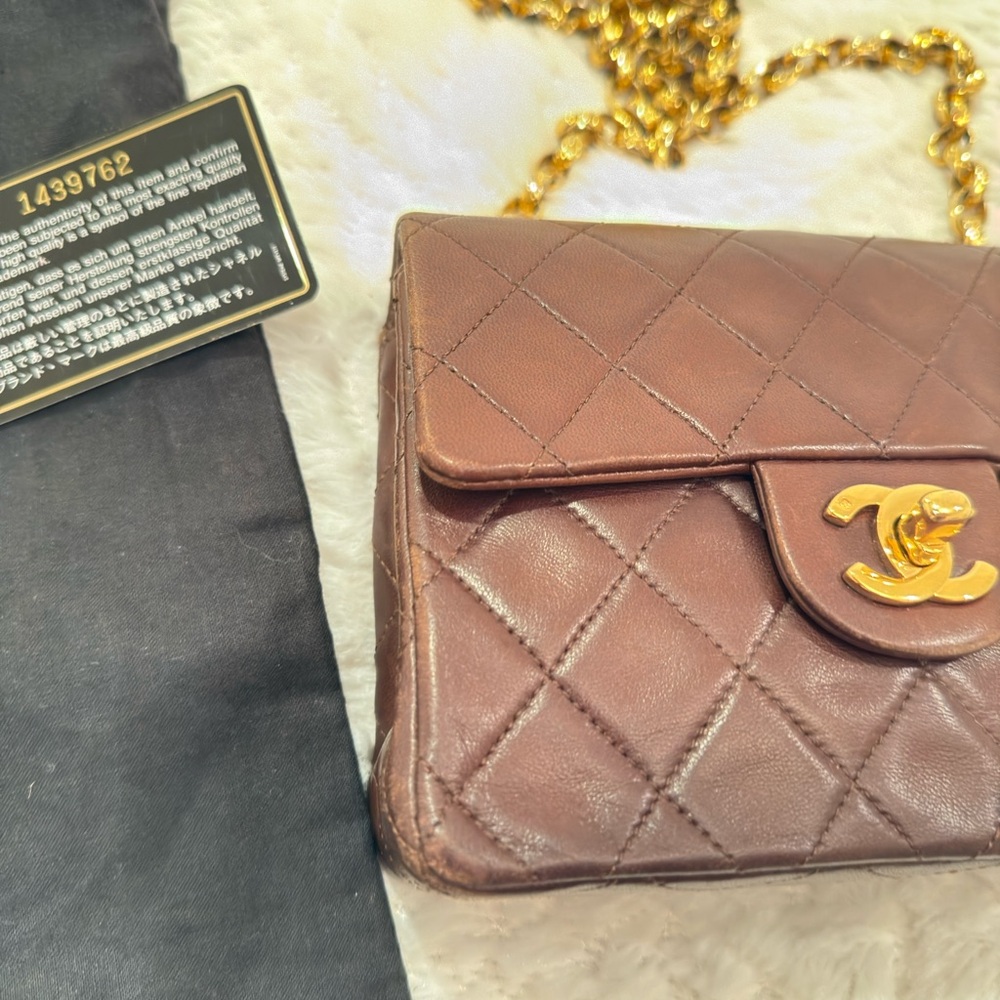 Chanel Mini Square - Picture 2 of 8